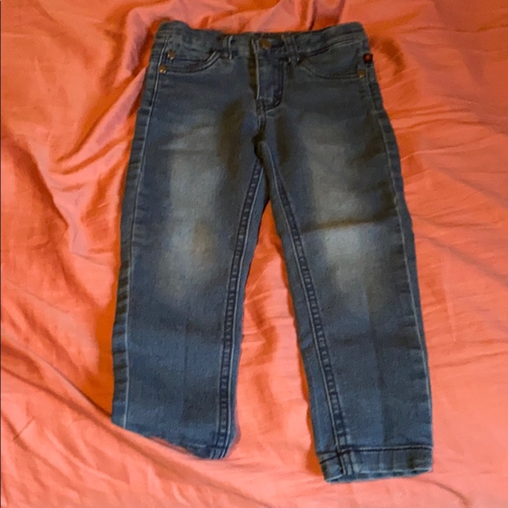 Girls soft jeggings.